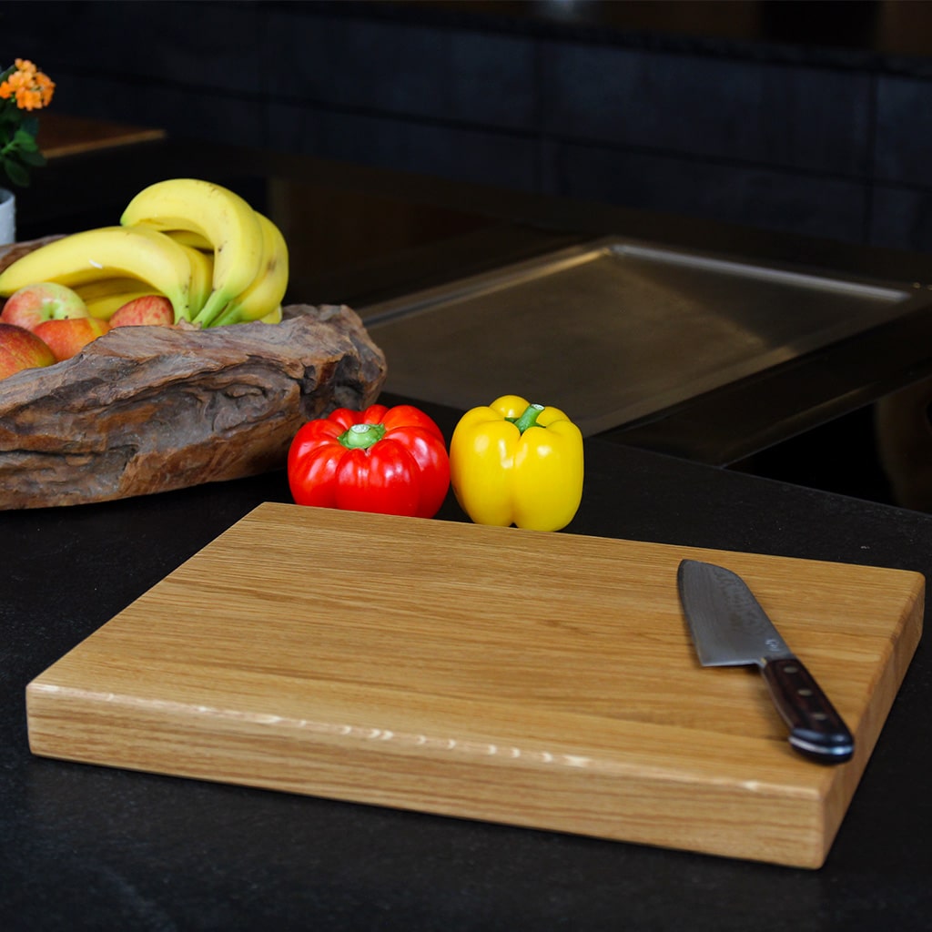 Solid Oak Cutting Board detail view
