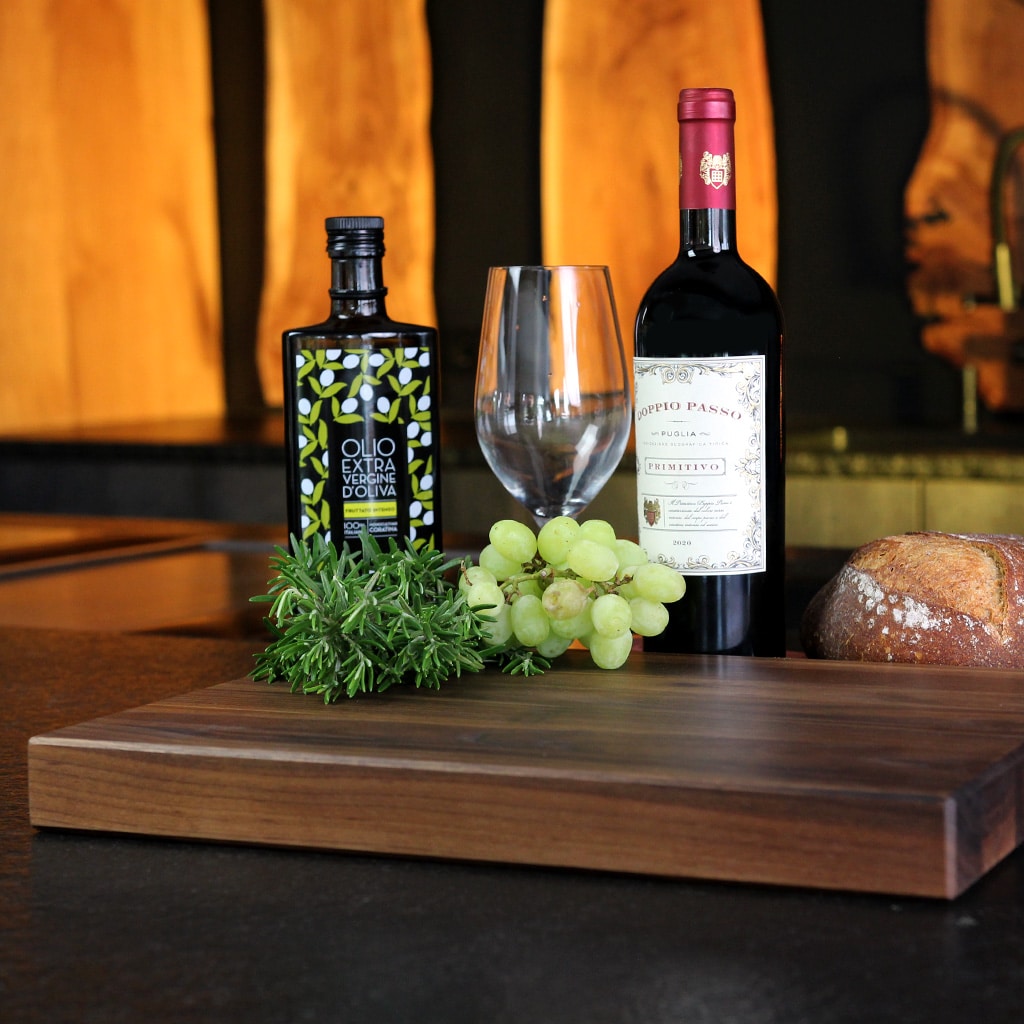 Solid Walnut Cutting Board handcrafted in Germany